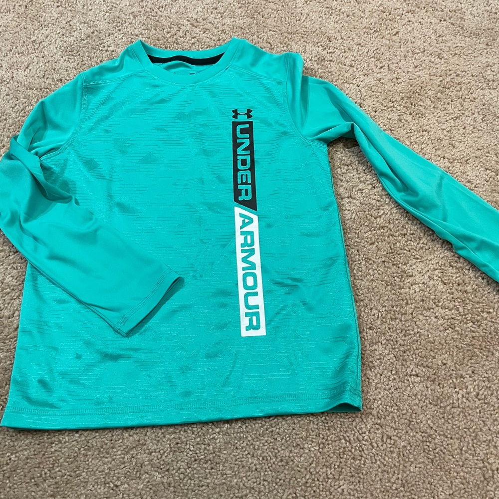 Youth Under Armour Heat Gear long-sleeve Size S